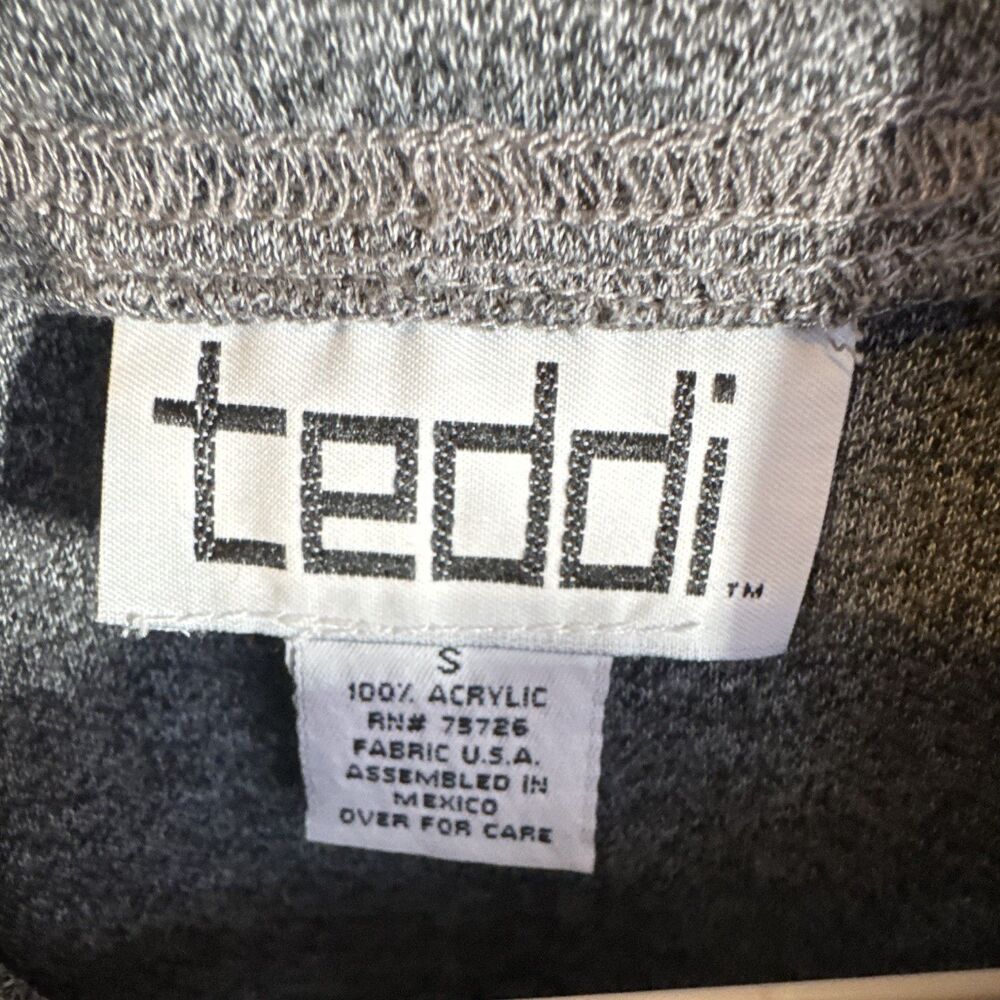 Teddi Men’s Pullover Sweater Size S Gray Acrylic Knit Long Sleeve - Picture 2 of 6
